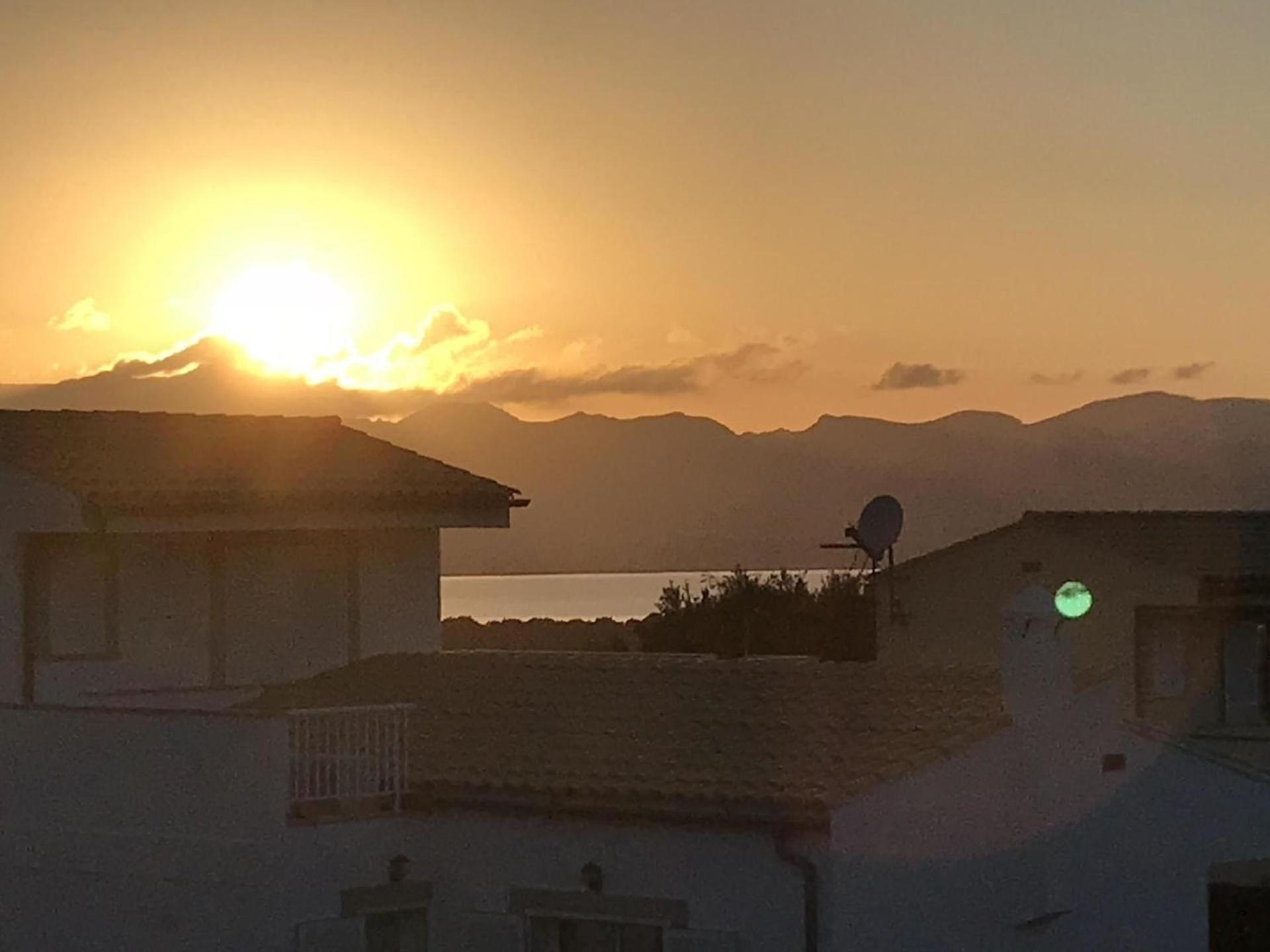 Ferienvilla, Mit Pool, Grosser Terrasse Und Atemberaubenden Meerblick U Bergblick Ferienhaus Alcúdia