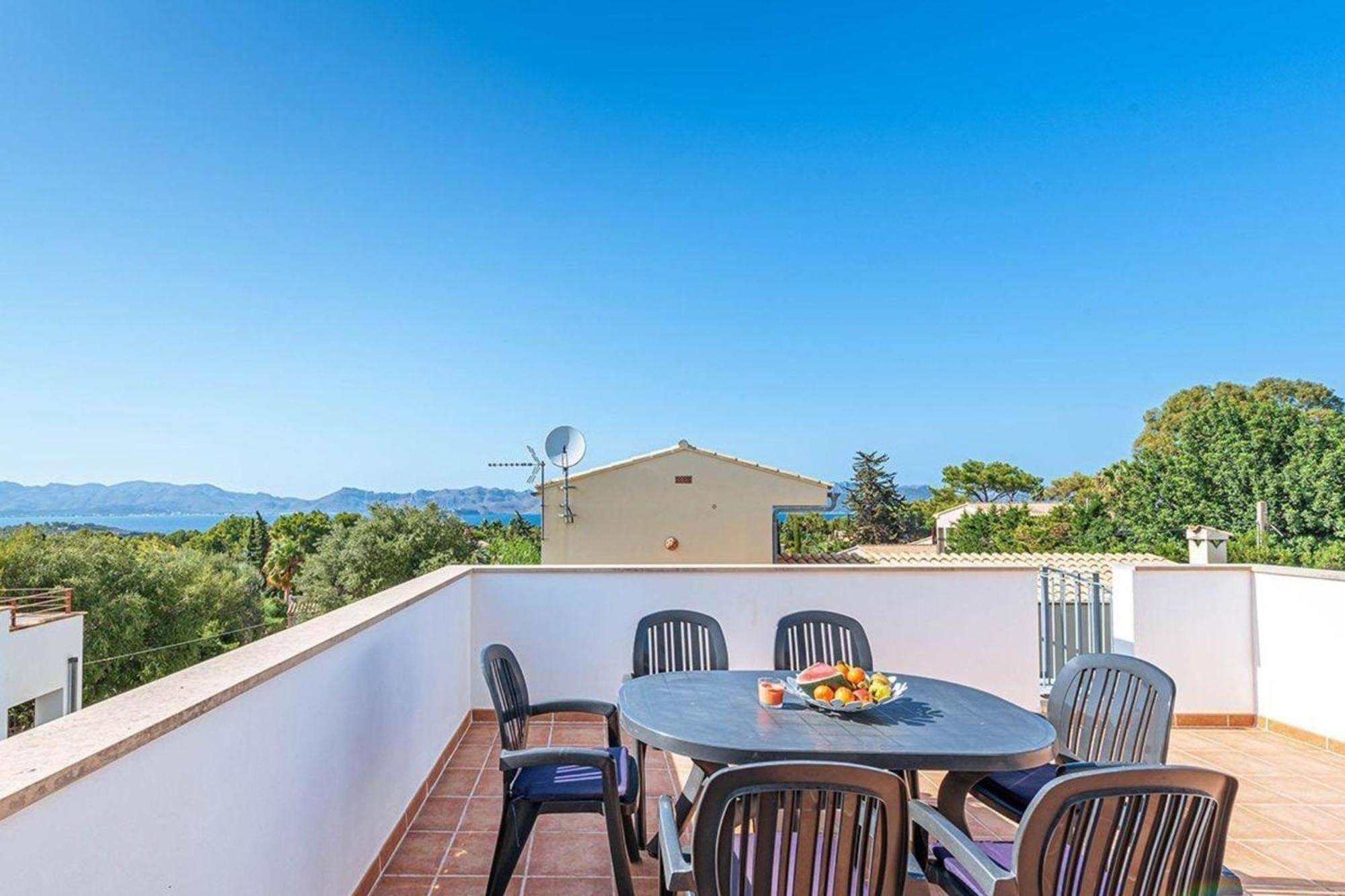 Ferienvilla, Mit Pool, Grosser Terrasse Und Atemberaubenden Meerblick U Bergblick Ferienhaus