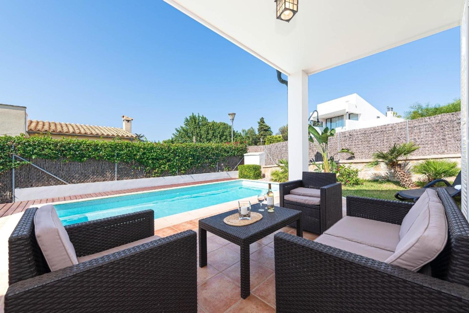 Ferienhaus Ferienvilla, Mit Pool, Grosser Terrasse Und Atemberaubenden Meerblick U Bergblick *