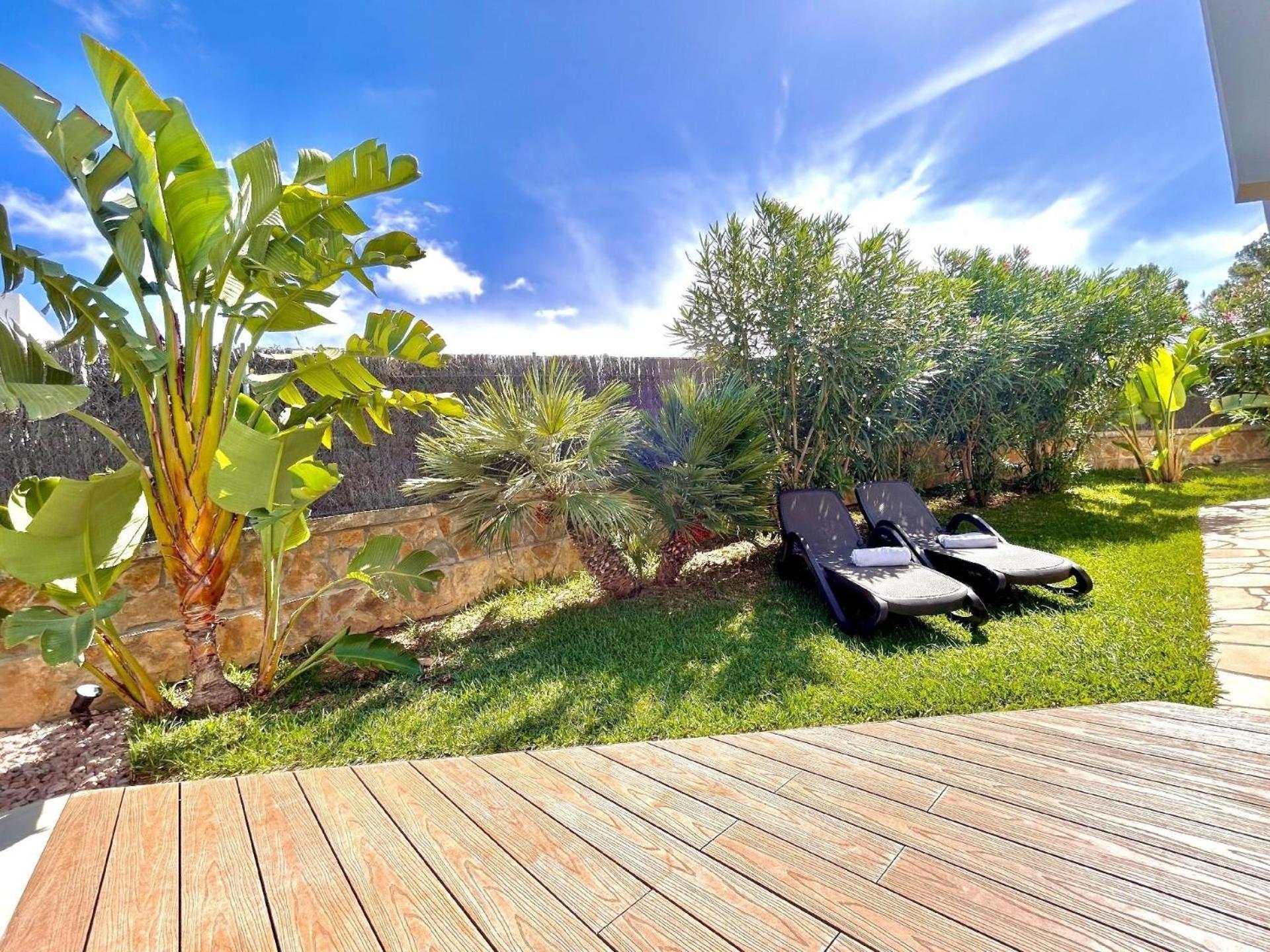 Ferienvilla, Mit Pool, Grosser Terrasse Und Atemberaubenden Meerblick U Bergblick Ferienhaus